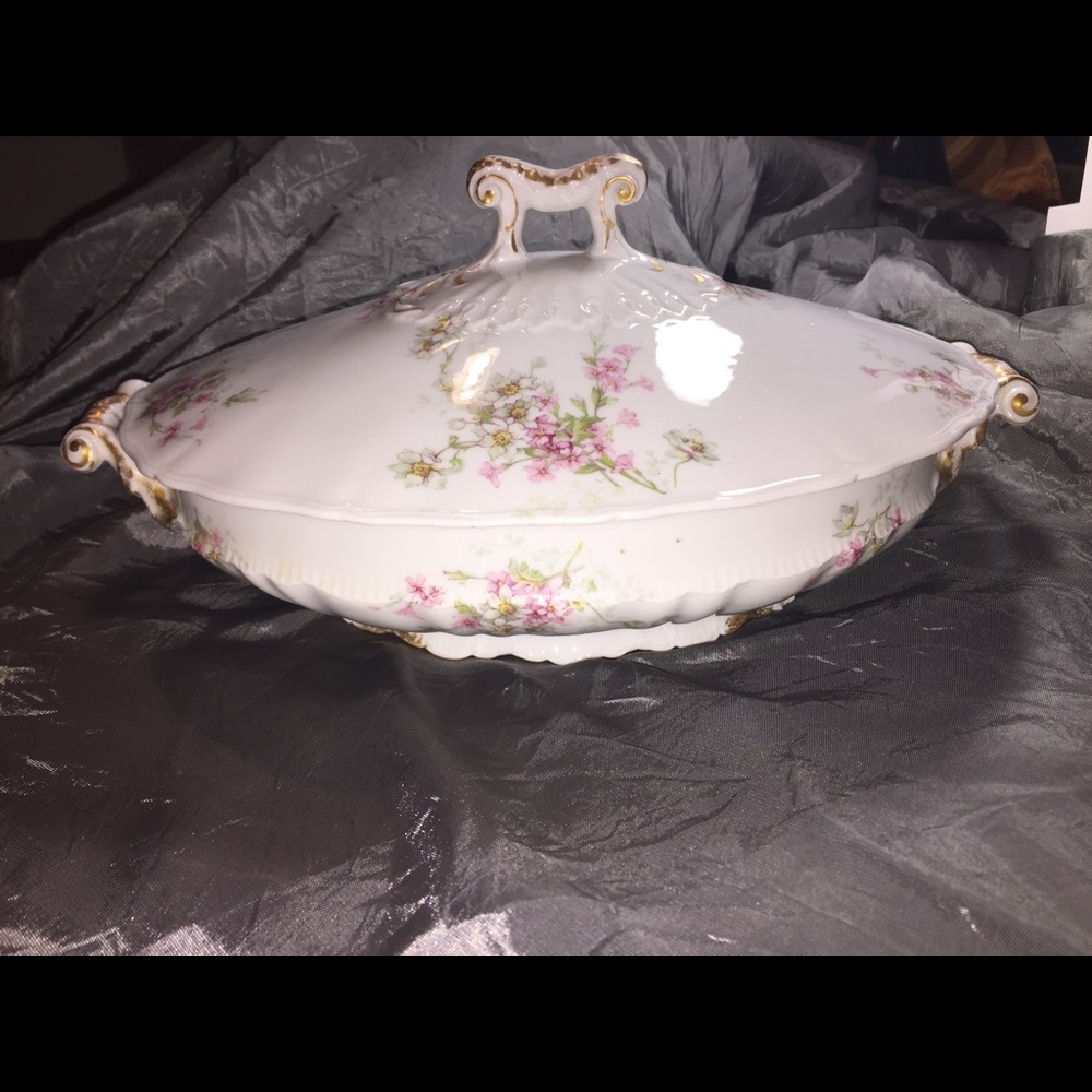Haviland Limoges Soup Tureen Covered dish